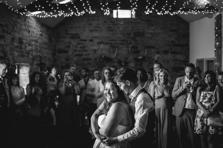 Woodhead Barn Wedding – Vickie & Noel