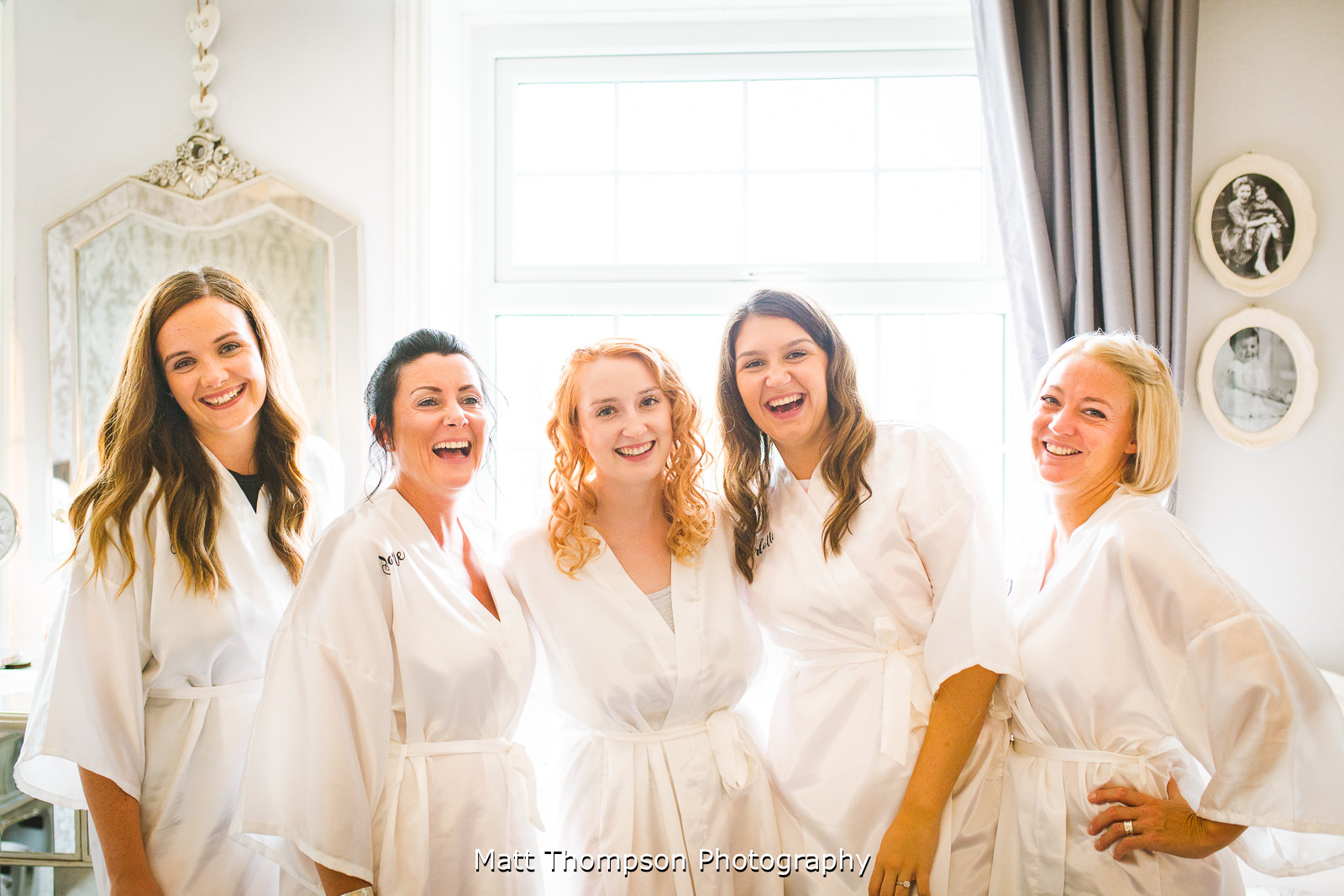 bridal party getting ready