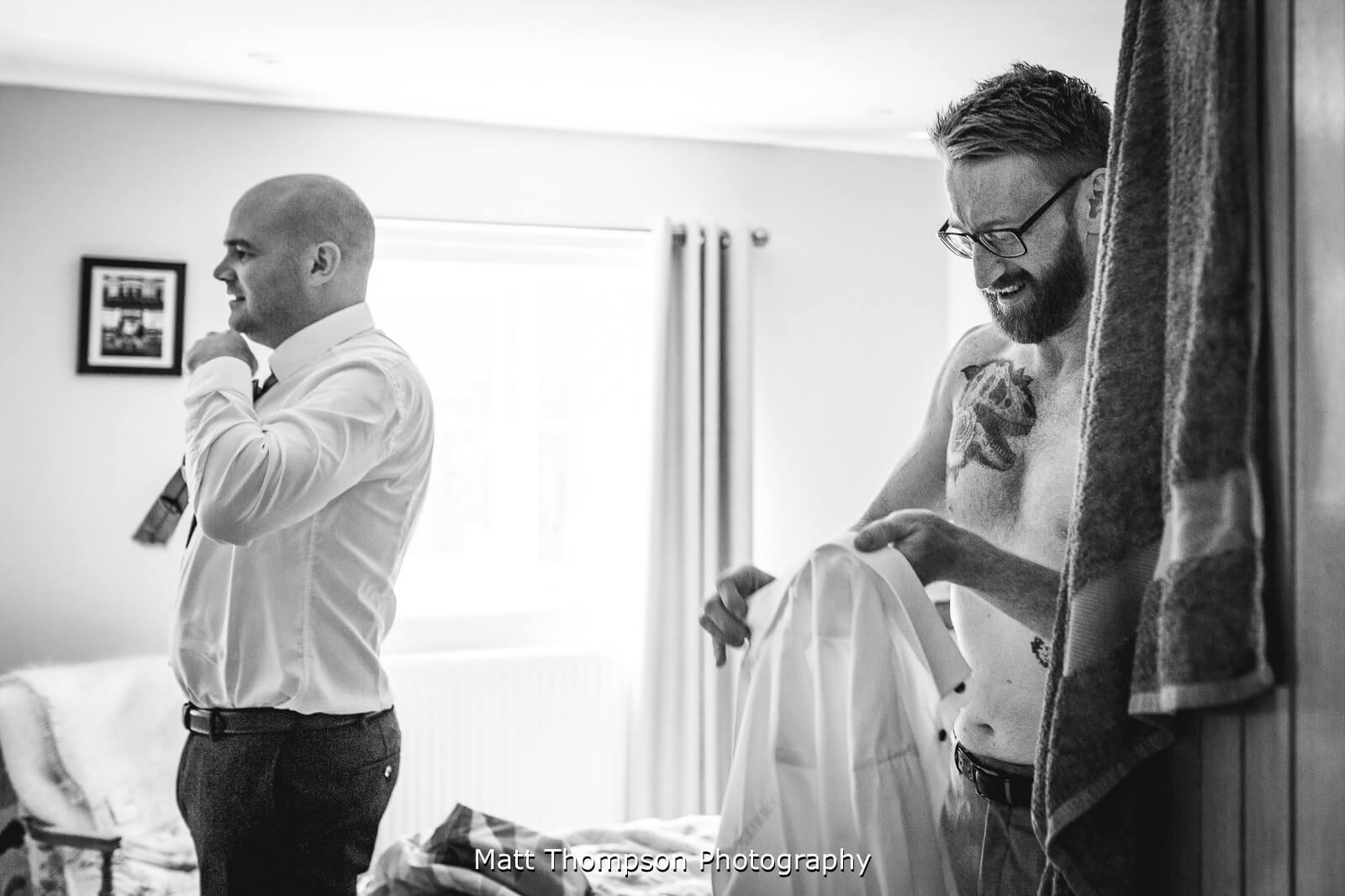 groomsmen getting ready