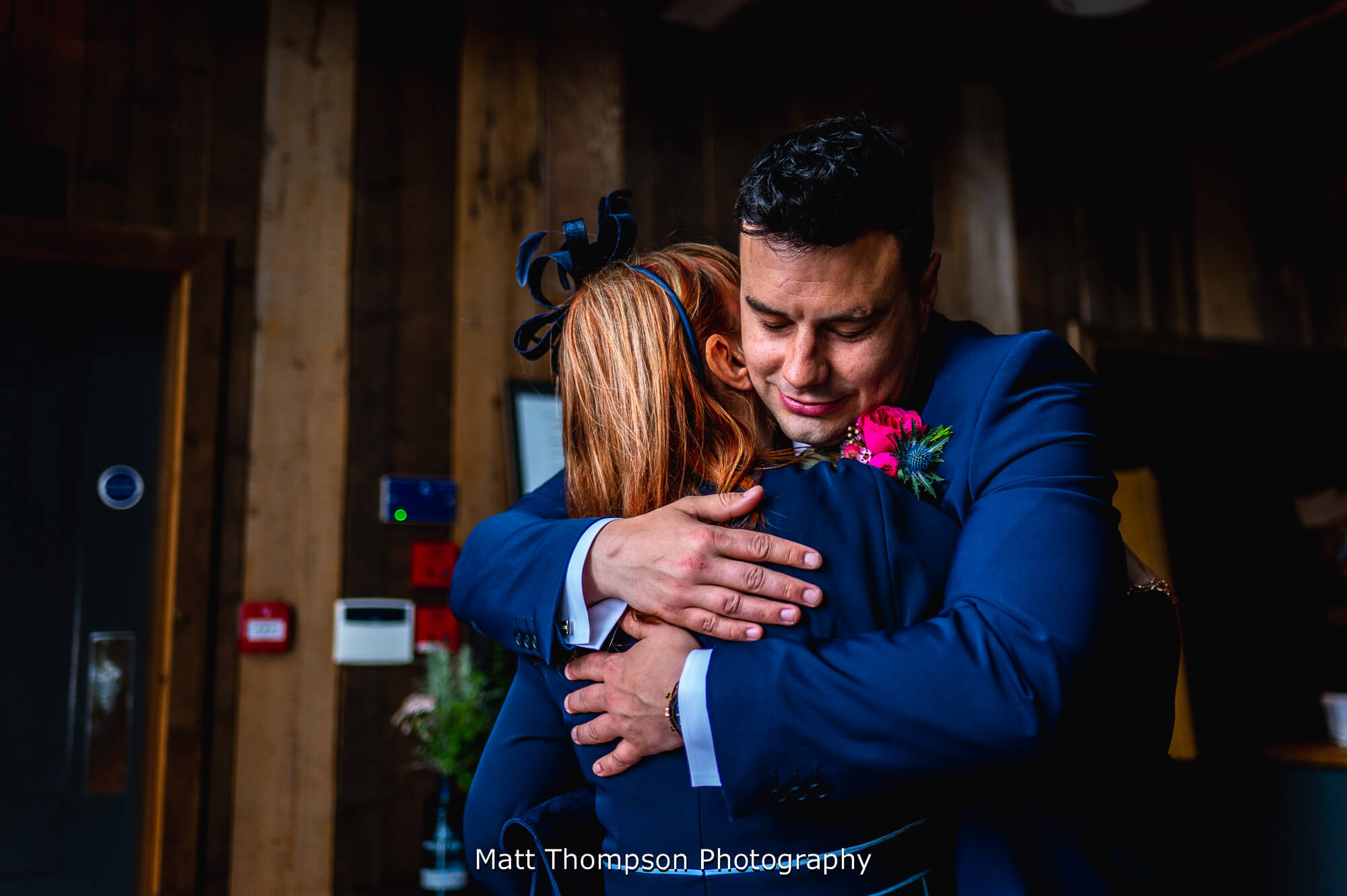 groom hugs mum