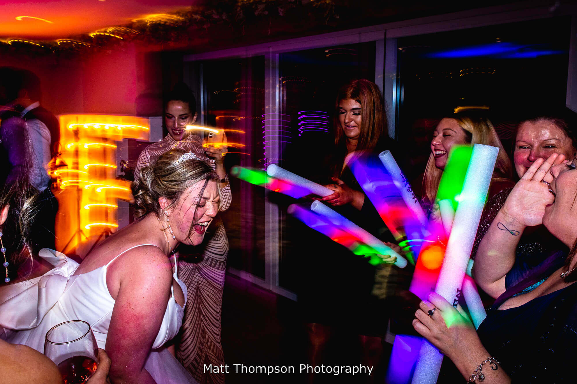 wedding party at fleece inn