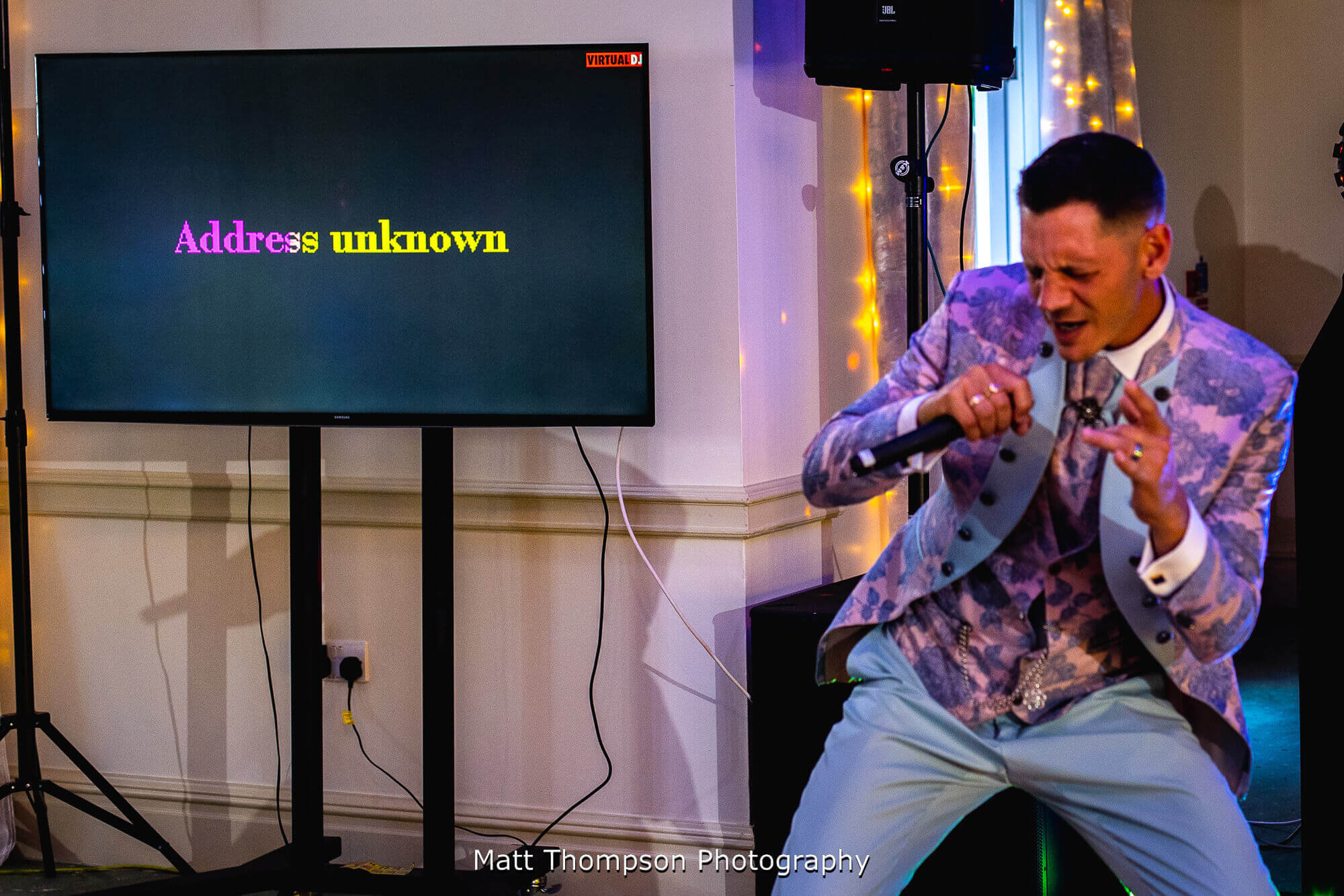 groom singing